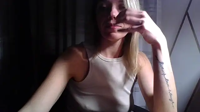 velvetlove287 - VelvetLove287's free webcam - UK Sex Cams