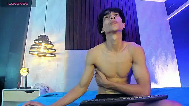 cheys_mast (M twink) - sensual dance