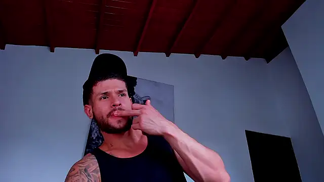 santos_ramirez1 (M young) - kiss and spit biceps