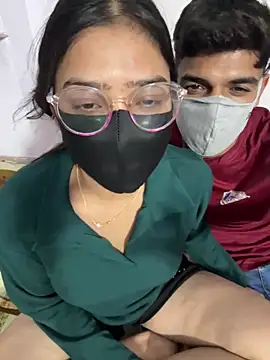 SWEET_AARU1 from StripChat is Freechat