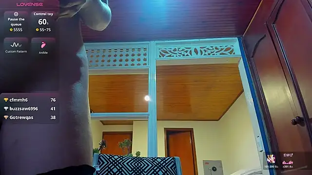 sofiviillalva (F young) - NAKED