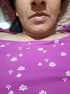 MILFybar live sex cam