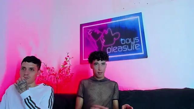pleasure_boys_hot - Pleasure_boys_hot's free webcam - UK Sex Cams