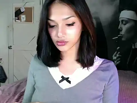 itsmekarinaaa - Itsmekarinaaa's free webcam - UK Sex Cams