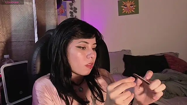 gaiajoness - GaiaJoness's free webcam - UK Sex Cams