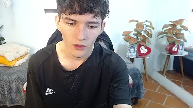 trevor_mob (M twink) - maturbation 10 min + cum