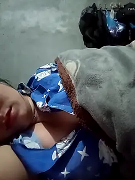 vangkt-cute - Vangkt-cute's free webcam