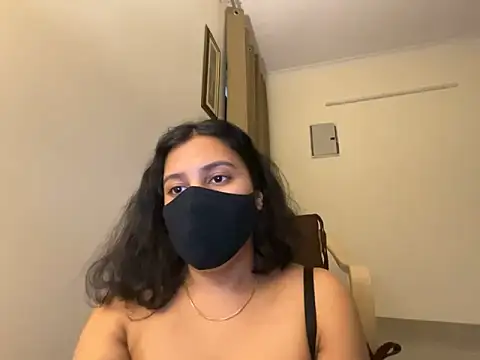 Webcam Model (Anna_girl22)  is live.Free join now!