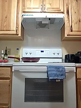 Webcam Model (Ashlovescannabis)  is live.Free join now!