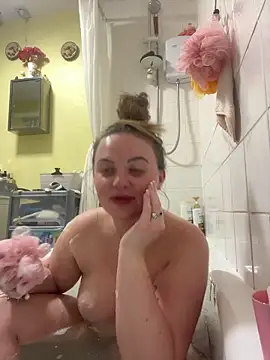 sexysashaxox - SexySashaxox's free webcam - UK Sex Cams