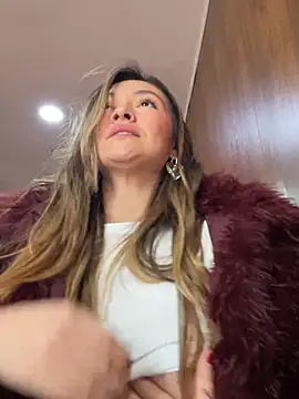 Webcam Model (GeorginaBlack)  is live.Free join now!