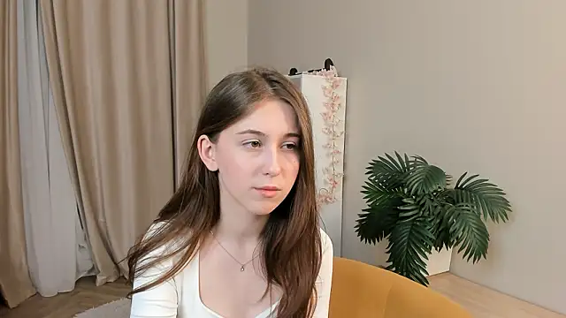 betteselbe - BetteSelbe's free webcam - UK Sex Cams