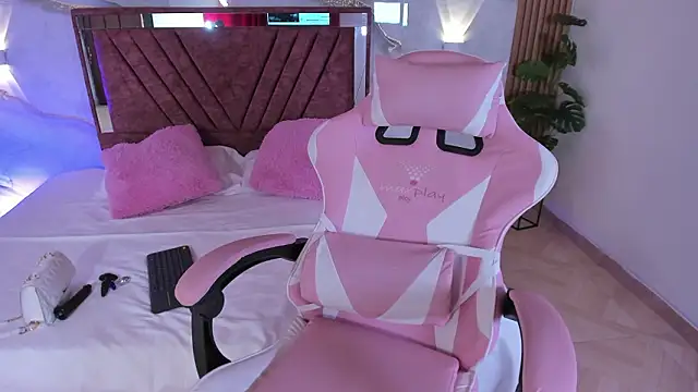 avigail_xo - Avigail_xo's free webcam - UK Sex Cams