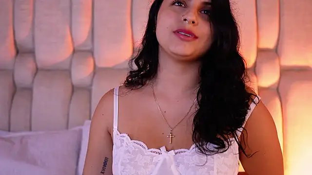 luu_princess - Luu_Princess's free webcam - UK Sex Cams