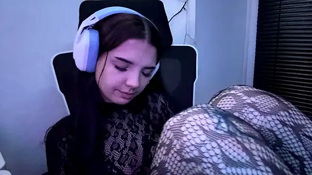 hanamantanadell - HanaMantanaDell's free webcam - UK Sex Cams