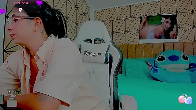 vane_lopez_ - Vane_lopez_'s free webcam - UK Sex Cams