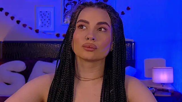 adrianatorres (F young) - sensual teasing on the bed