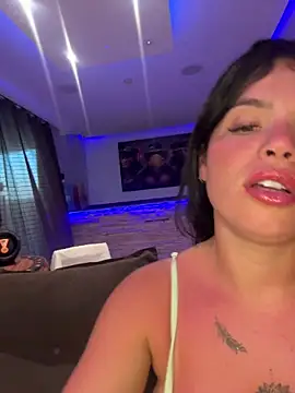 Rafaellaz live sex cam