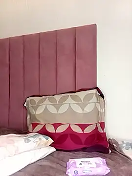 sparklie_707 - Sparklie_707's free webcam - UK Sex Cams