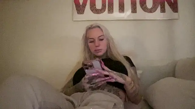 paulinaalatalo - Paulinaalatalo's free webcam - UK Sex Cams