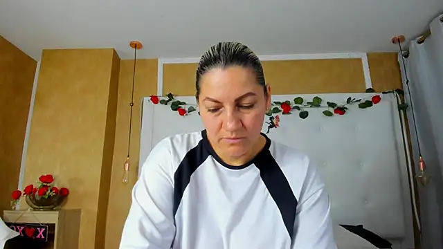 heidy_milf - Heidy_milf's free webcam