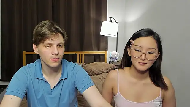 blossomandbee - Blossomandbee's free webcam