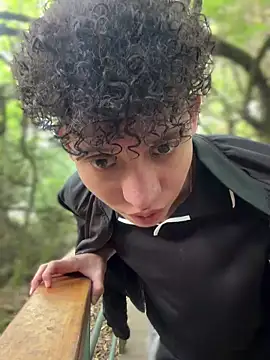 yoursexyjose - Yoursexyjose's free webcam