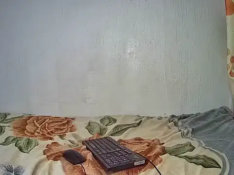 darkbeauty27 - Darkbeauty27's free webcam