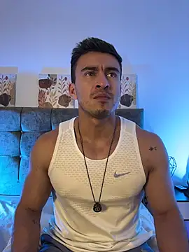 chris_clarck (M young) - take off my tshirt😏🔥