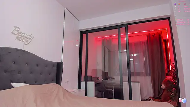 sofielia - SofieLia's free webcam