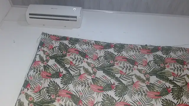 smallvioleta69 - Smallvioleta69's free webcam