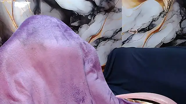 lilimini032 - Lilimini032's free webcam