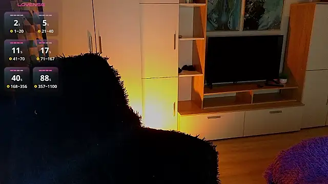 milanaomg - MilanaOmg's free webcam