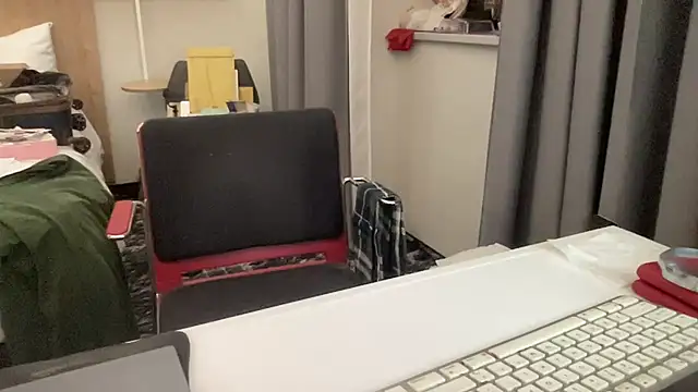 coach-karl live sex cam