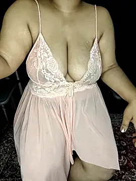 Webcam Model (Curvy_Pooja)  is live.Free join now!