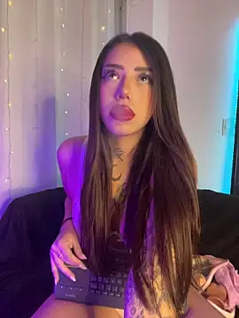 ashleywinslow - AshleyWinslow's free webcam