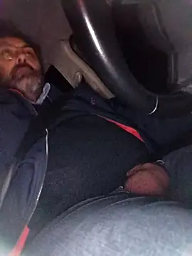 necroforo (M mature) - Senza masturbarmi e venire fino al goal