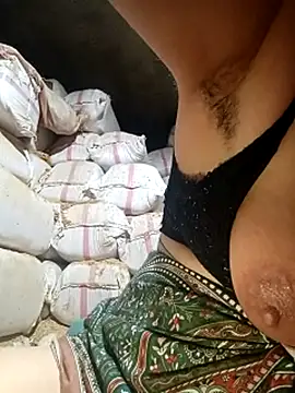 melekyaraksever2545 - Melekyaraksever2545's free webcam - UK Sex Cams