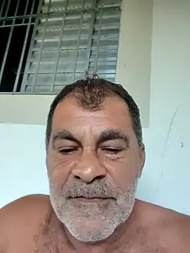 Peludo173317's live cam