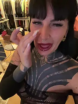 KathaleaNoir Live Webcam on Stripchat