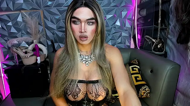 10indominant_ayesha (T teen) - WANTED SEX SLAVE! #slfsck #cum