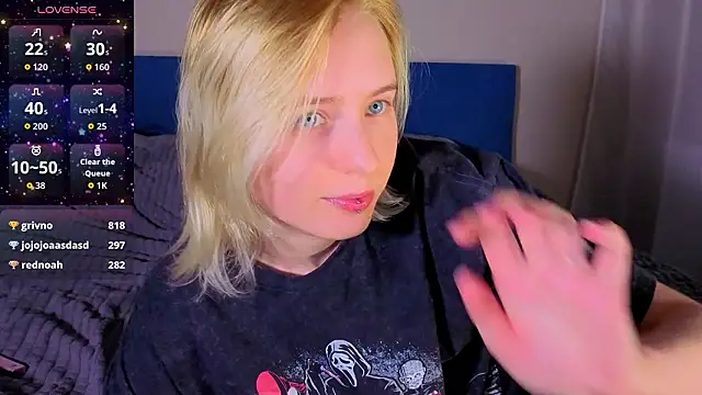 crayzy_luv (F young) - show tits