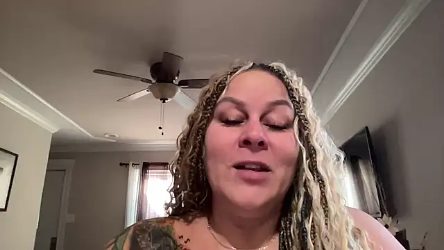 WorldsGreatestCockRater webcam