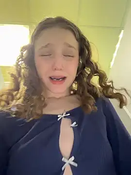 outside_rosy (F teen) - make nipples hard with fingers