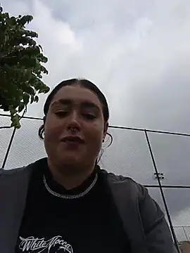 freckless_ (F teen) - BIG boob out!! right now