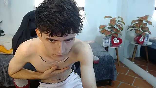 trevor_mob (M twink) - maturbation 10 min + cum