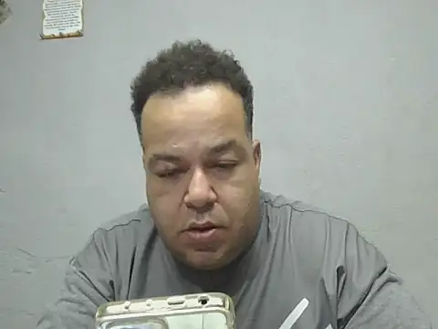 ursobissexualpaugrosso (Ask my age) - Andar pelado na floresta