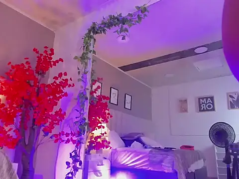 aniie_rouse (F young) - lick my friend's colo  🥵😈