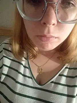 kitsuneniki (F young) - Lingerie show