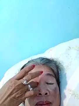 sexylizzy4u - Sexylizzy4u's free webcam